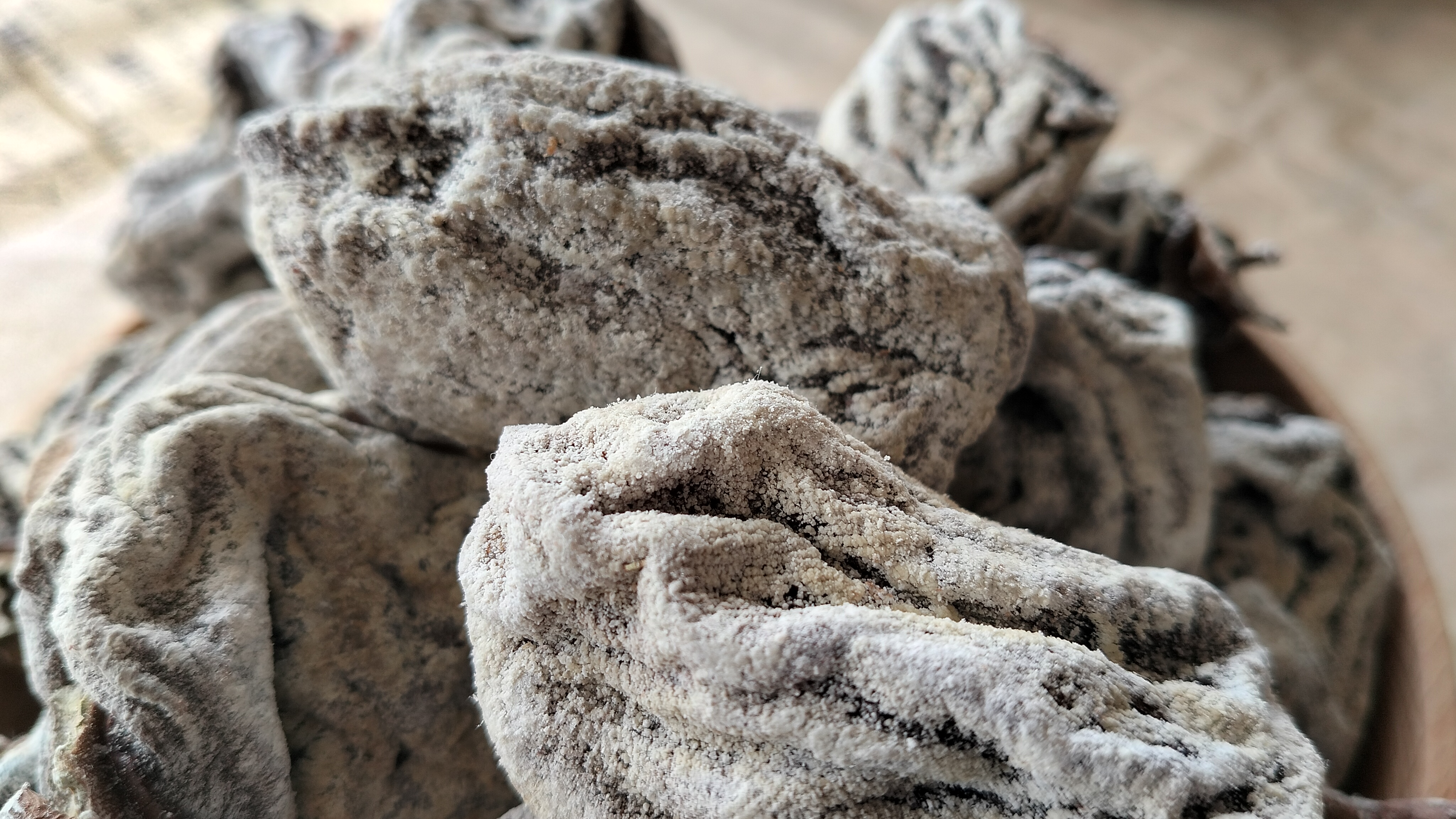 Dried persimmons